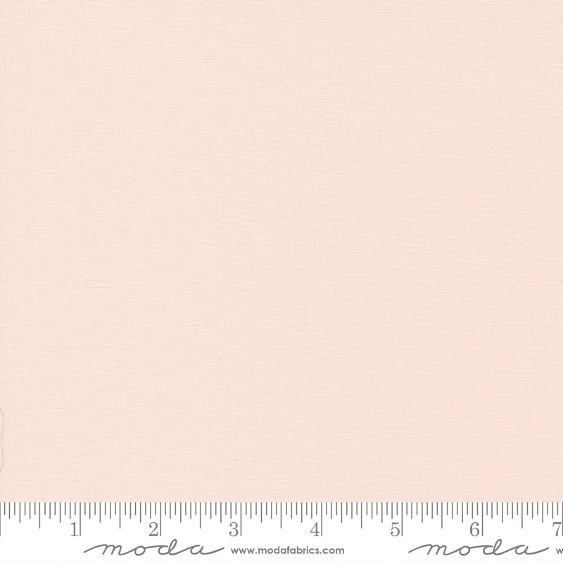 9900 26 Bella Solids Pale Pink