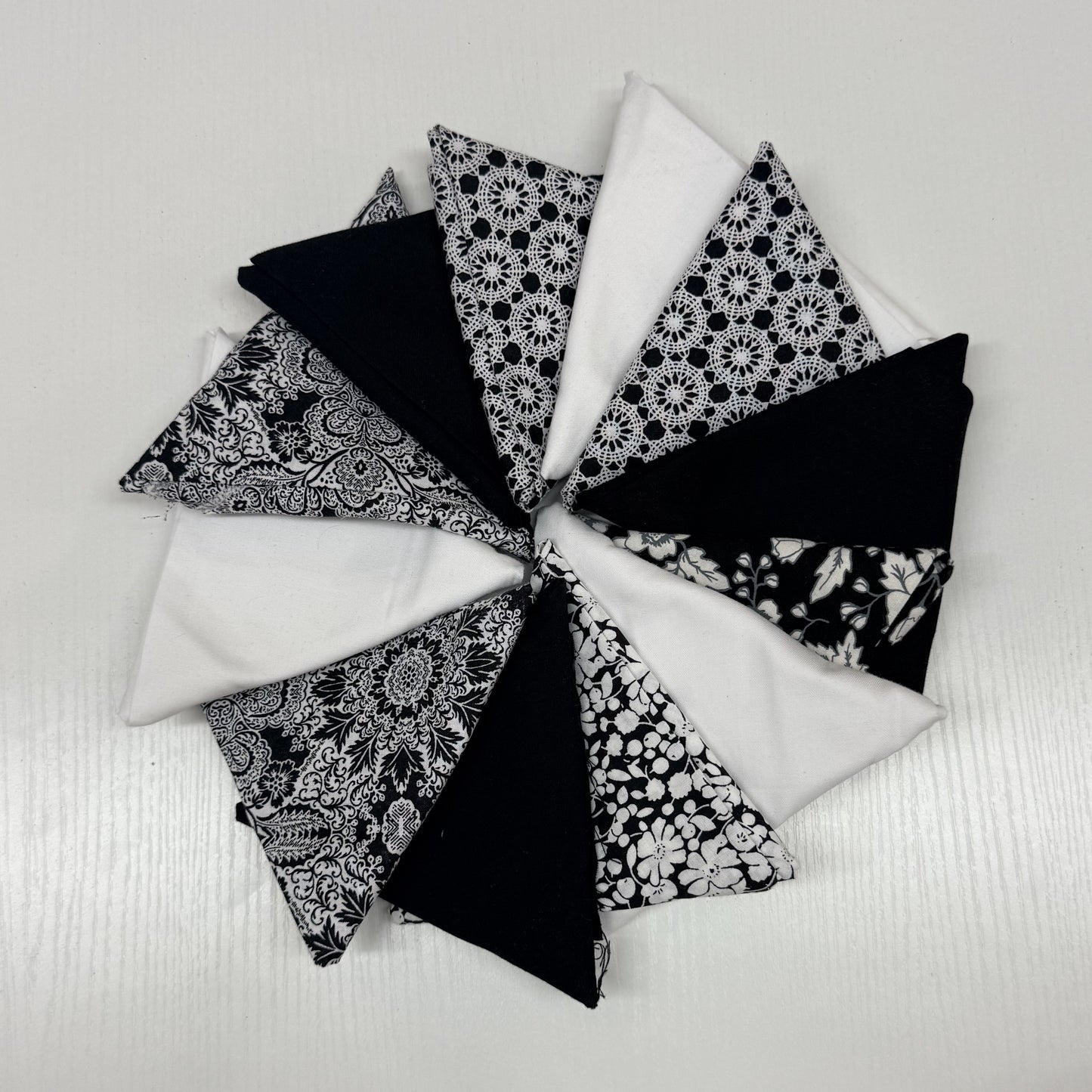 Midnight Lace - Curated Fat Quarter Bundle