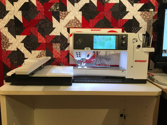 BERNINA 830 QE E