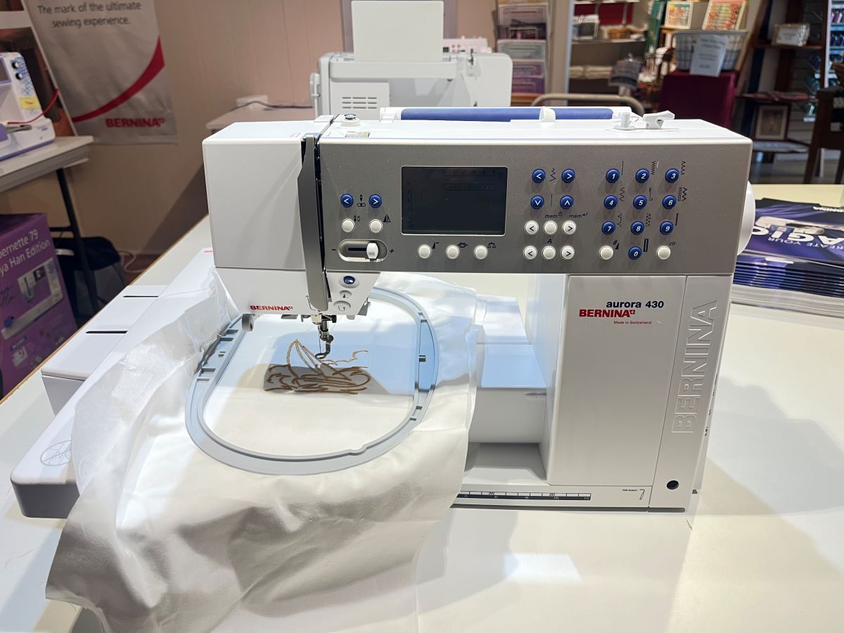 BERNINA Pre-Owned -C 430E-48000400