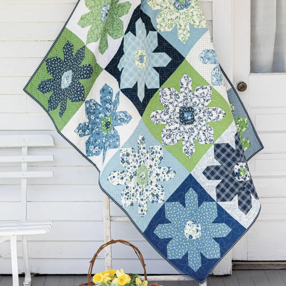 Creative Precut Quilts: Inspiring Designs With Fabric Bundles