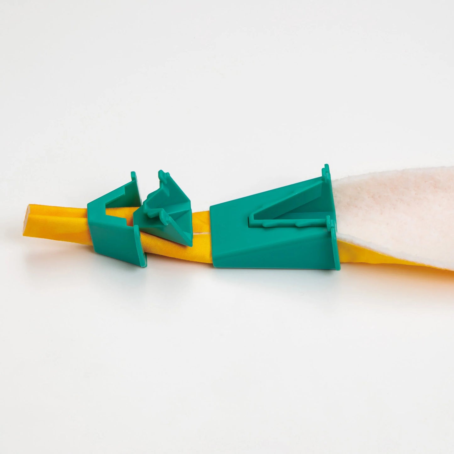 Clover Fabric Tube Maker