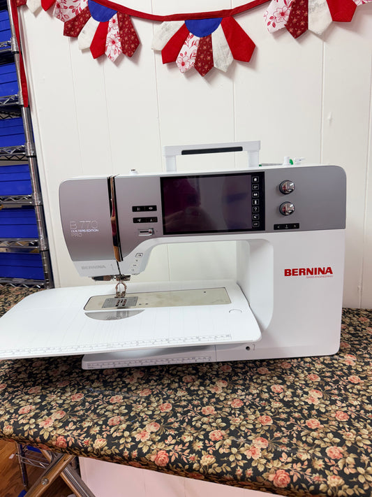 B770 PRO Quilter's Edition Floor Model