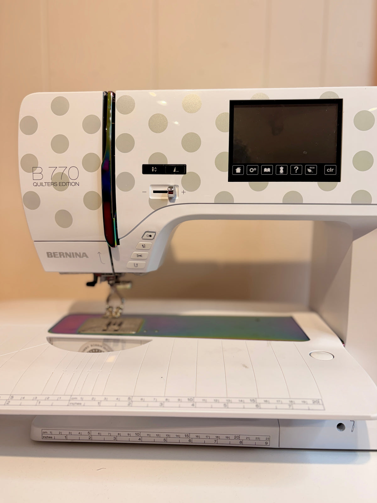BERNINA 770 QE Tula Pink Special Edition