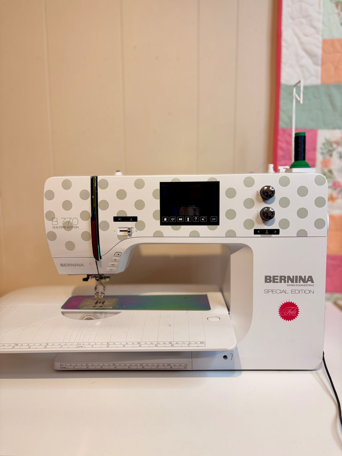 BERNINA 770 QE Tula Pink Special Edition