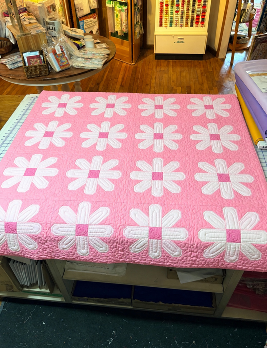 Fresh as a Daisy (Baby) Quilt Kit