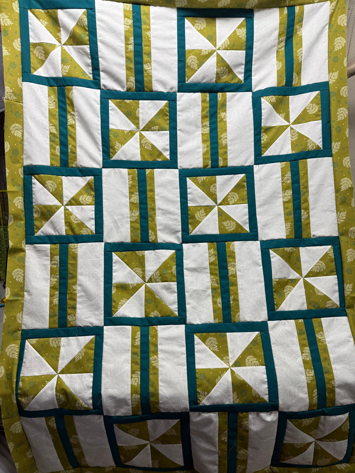 Garland Christmas Quilt Kit