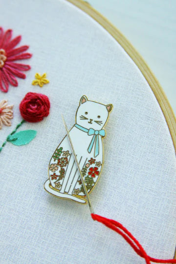 Magnetic Needle Minders by Flamingo Toes